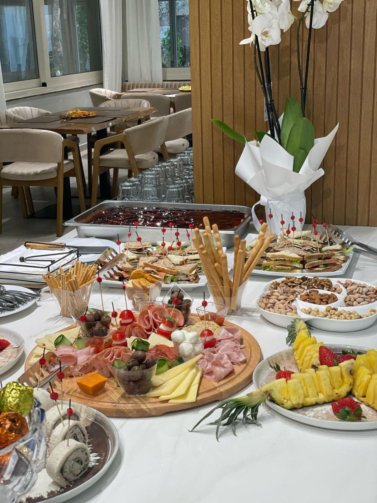 Hotel Vila Misiri Δυρράχιο Εξωτερικό φωτογραφία